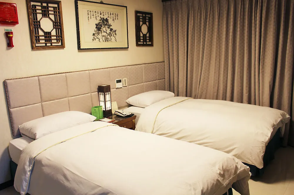 Insadong Crown Hotel Сеул 3*,  Южная Корея