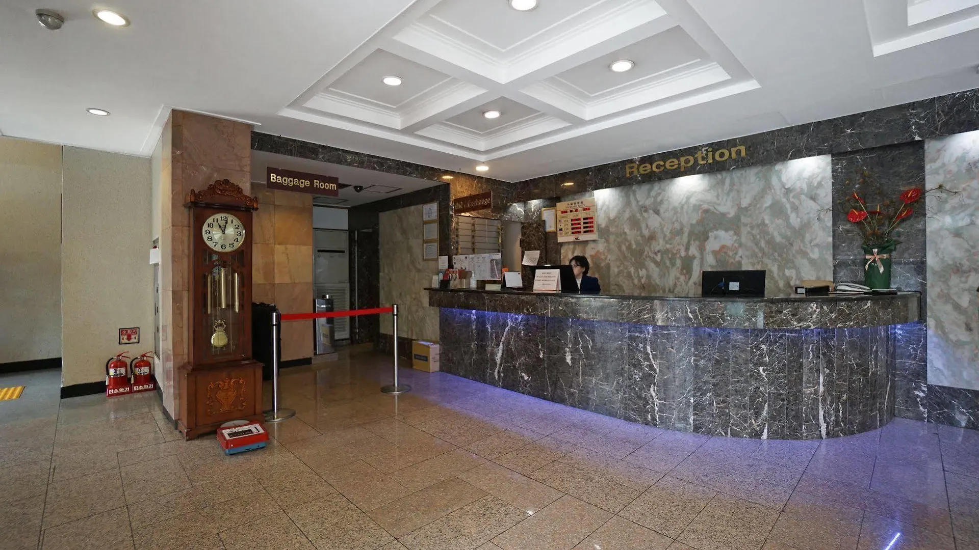 Insadong Crown Hotel Сеул
